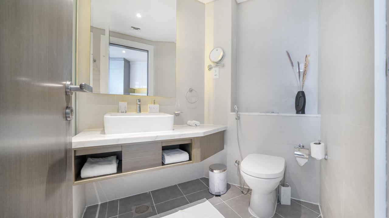 Apartment Bright Deluxe Canal View - Special Offer Dubai