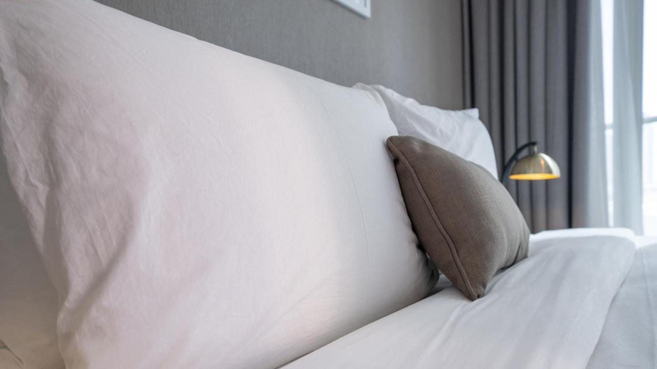 Apartment Bright Deluxe Canal View - Special Offer Dubai